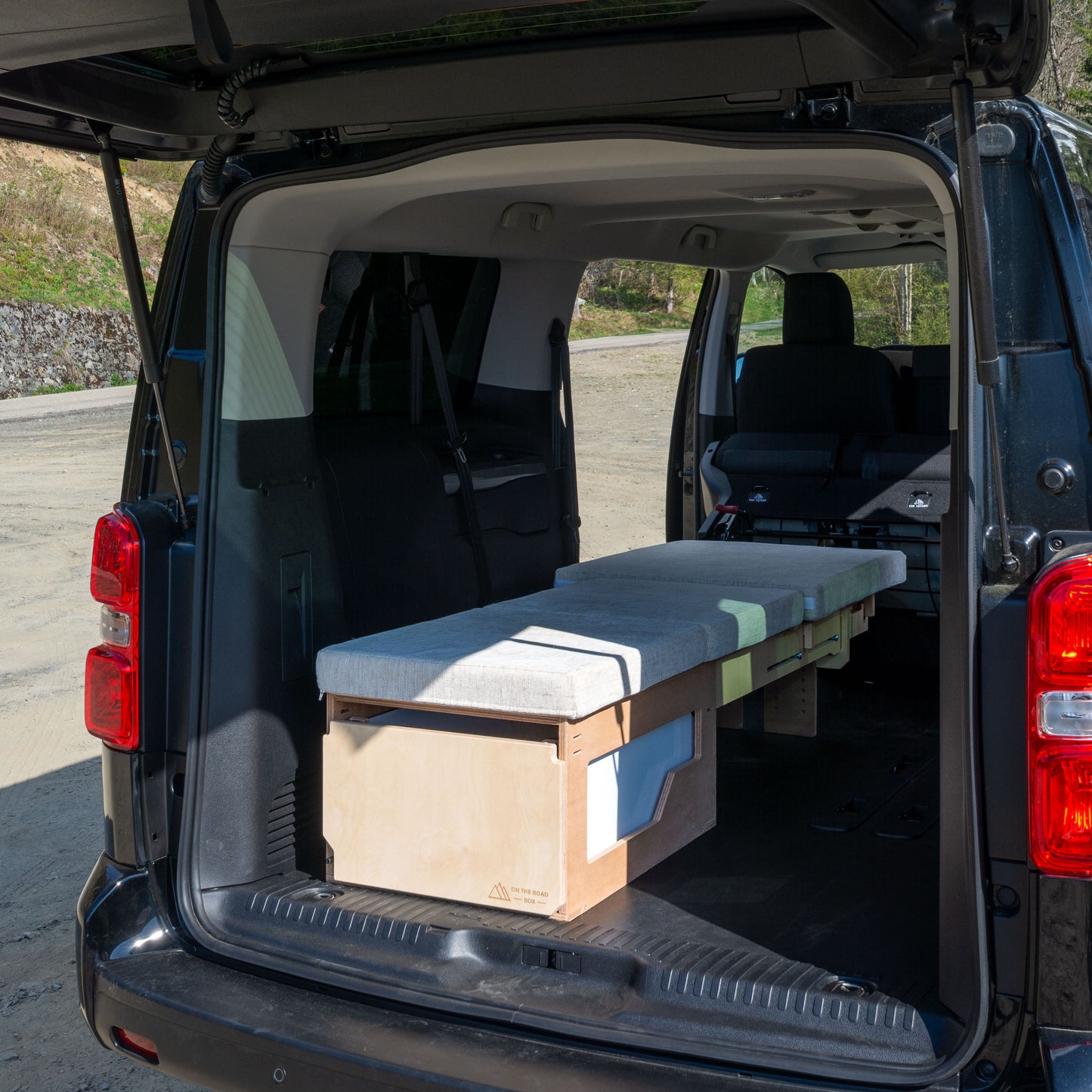 Box Medium Solo - 1 personne Aménagement voiture SUV et Ludospace